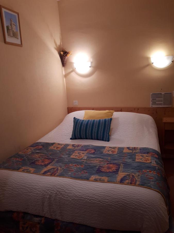 Logis Hotel Le Ceans Orpierre Экстерьер фото