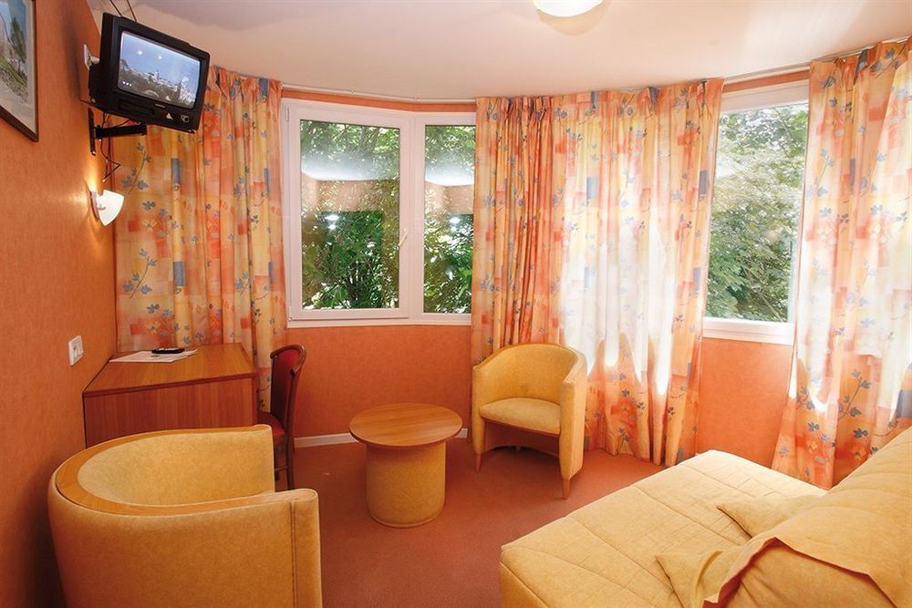 Logis Hotel Le Ceans Orpierre Экстерьер фото